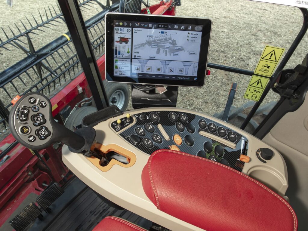 Show Safra 2025: Case IH lança nova linha de colheitadeiras Axial-Flow Série 260